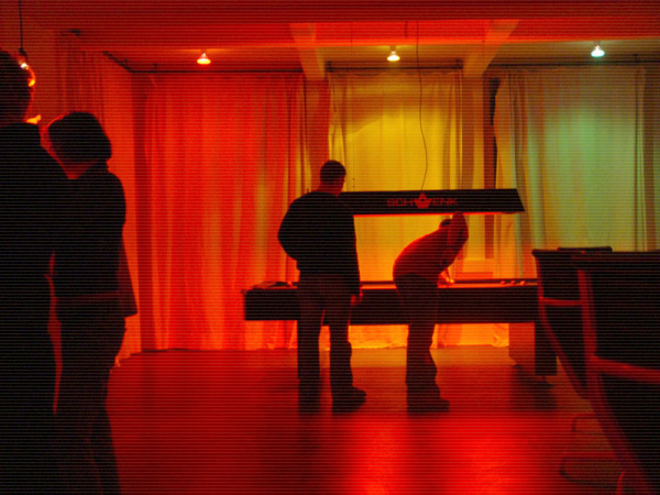 Billard with custom lighting