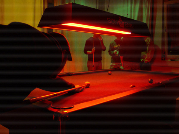 Billard with custom lighting
