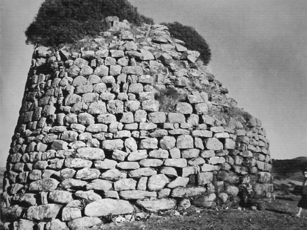 Nurage in der Nähe von Cagliari*